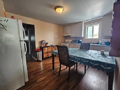 Chambre Tout inclus,Centre Videtron,Centre d'achat Libre 1er NOV Image# 1