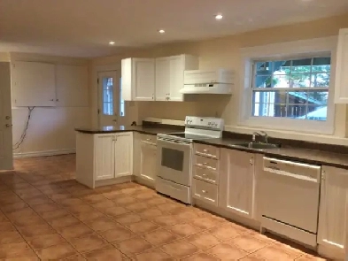 2 bedroom Apartment, located Fall River area Image# 9