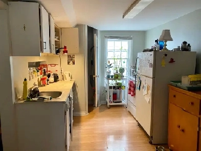 6407 QUINPOOL ROAD - 2 BEDROOM APARTMENT Image# 2