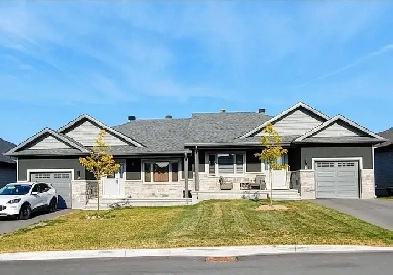 House / Bungalow for Rent in Arnprior Image# 1