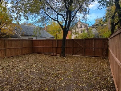 1 Bedroom 1 Bathroom - Third Floor Loft in Quiet Building Image# 1