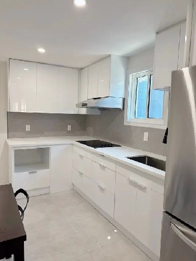 Private room for rent Dufferin& Eglinton - female only Image# 1