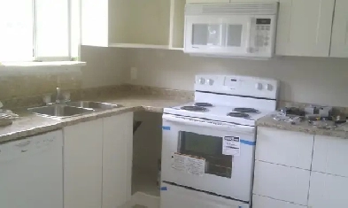 Quaint 2 bedroom top of house in Rayleigh Image# 1