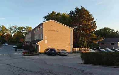 Great Townhouse 3 Bedroom @ Finch/ Don Mills Image# 1