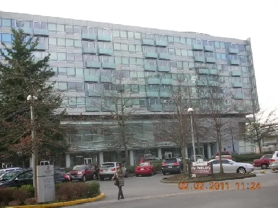 Lovely 2 Bedrooms and 2 Bathrooms next to Aberdeen Skytrain Image# 7