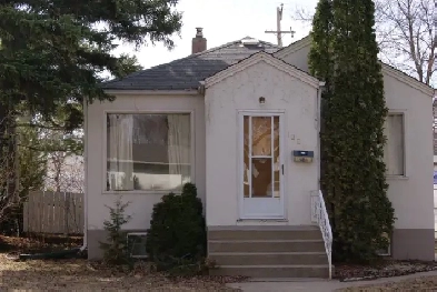 Two Bedroom Main Floor Suite for Rent on Wiggins Ave. S. Image# 5