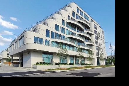 Modern 1 Den Suite at Reina Condos, Etobicoke – Elegant Living R Image# 1