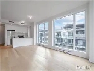 GRIFFINTOWN SUNNY AND BRIGHT 2 BEDROOM CANAL LACHINE ,GREAT VIEW Image# 4