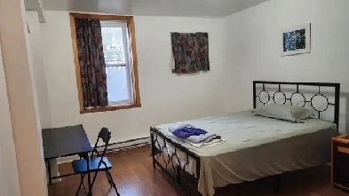 Berri-Uqam-Meublé/Furnished-Chambre avec bain privé/Room  bath Image# 1