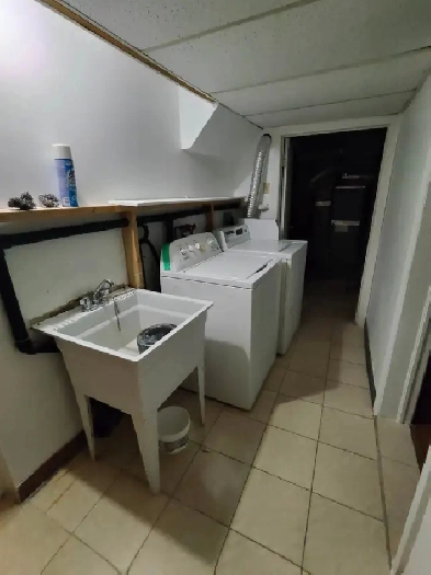 Two/Three Bedrooms apartment basement at Markham Image# 1