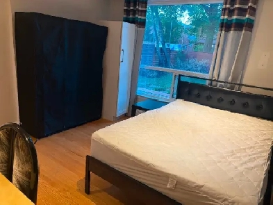 RENT A ROOM AT YONGE AND STEELES NEAR CENTER POINT MALL Image# 1