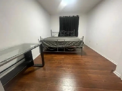 Rooms 4 Rent furnished Main floor Mississauga close SQ1 Image# 2