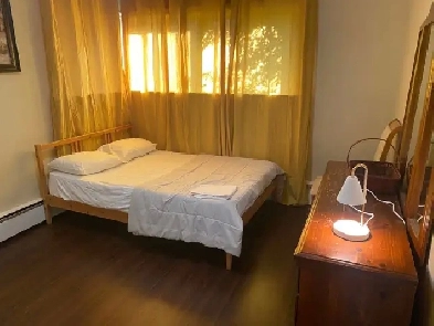 Furnished Spacious house in Mississauga Image# 6