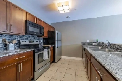 IN-SUITE LAUNDRY, 1-BED   DEN ,PATIO, $1595. DEC 15, 2025. Image# 1