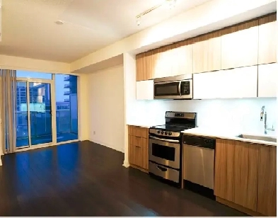 1plus Den and 1 washroom at 56 ANNIE CRAIG DR, Etobicoke Image# 1