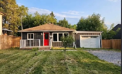 3B/1BA Single-family Bungalow Image# 8