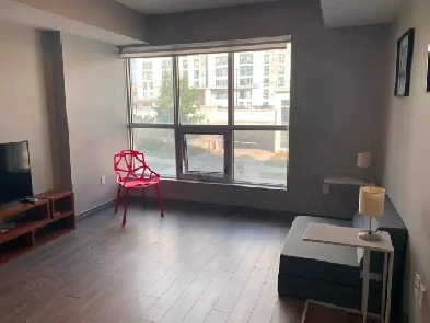 close waterloo/laurier 1 1b1b deal for Professional/students Image# 2