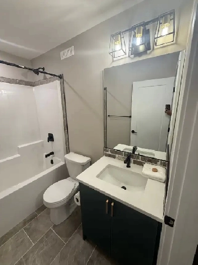 Stunning New Build in East Saskatoon - Available For RENT Now! Image# 19