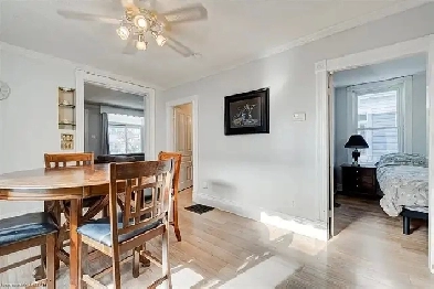 Main Floor 3-Bedroom Unit for Rent – 14 Kitchener Ave, London Image# 1