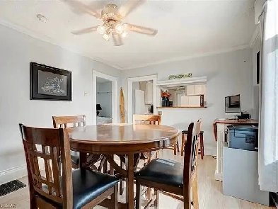 Rooms for Rent – Main Floor Shared Unit Image# 3