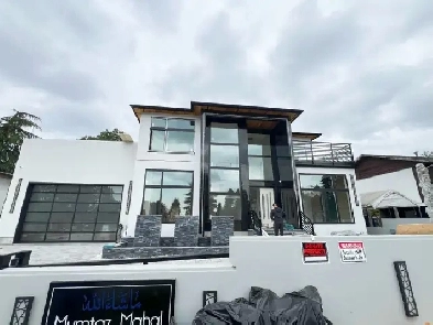 Burnaby Upper Deer Lake – New 2 Bedroom Suite(Utilities Included Image# 1