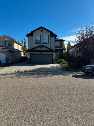 5 Bedroom House in quiet close Image# 23