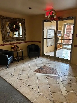 3 1/2 a louer dans un manoir 45 rue des Cèdres Apt 406 Image# 9