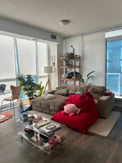 1 Bedroom w/ Private Washroom for Rent in Luxury Condo N. York Image# 1