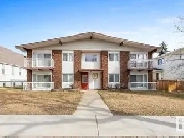 SPACIOUS AND COZY LARGE 3 BDRM IN THE HEART OF BONNIE DOON Image# 1
