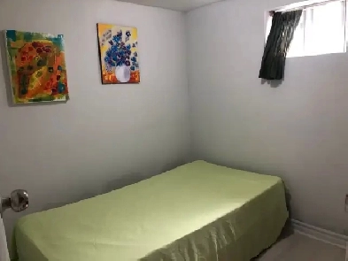 Beautiful bedrooms for rent near Eglinton and Caledonia Rd. Image# 1