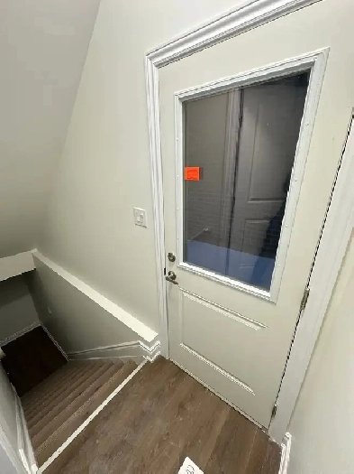 2 Bedroom basement including Utilities Image# 7