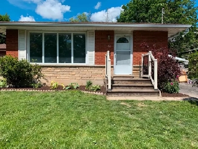 3 Bedroom Spacious Guelph House for Rent / All Inclusive Price Image# 1