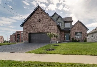 LARGE BEDROOM for rent in beautiful Dartmouth home $405 b-weekly Image# 2