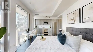 bright and cozy studio near UofT Image# 1