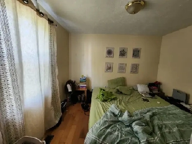 Furnished room for rent Image# 2