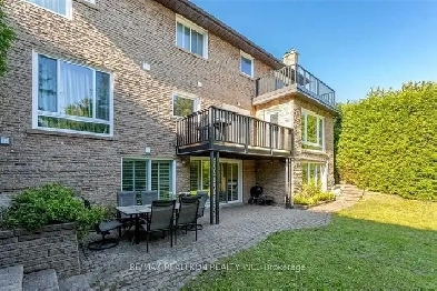 2BED  WALKOUT BASEMENT, Bayview/John St: Thornhill Markham, L3T Image# 3