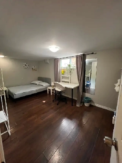 Furnished room with private bathroom and kitchenette Image# 2