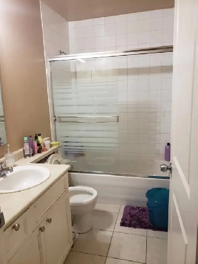 Big private room with private washroom for female Image# 1