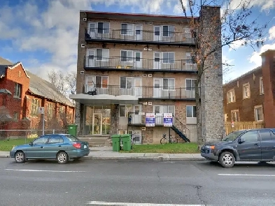 Beau 2 1/2 lumineux, Boulevard Rosemont, 835 1er DECEMBRE Image# 1