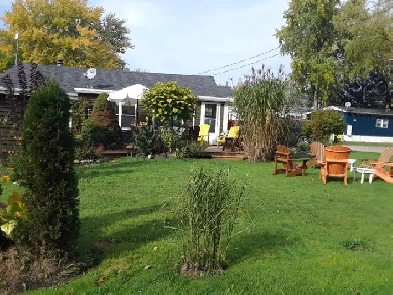 Comfortable double wide Park Model home in Waterloo. Image# 6