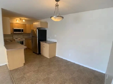 409-9604 Manning Ave Image# 10