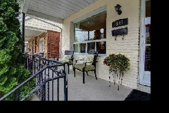 3bdrm house for rent East York, Woodbine/Danforth Image# 1