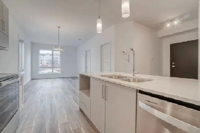 All-inclusive 3 bedroom unit/ 3 Chambres tout inclus Image# 3