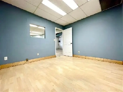 1,554 SqFt Warehouse and Office Space for Lease Image# 2