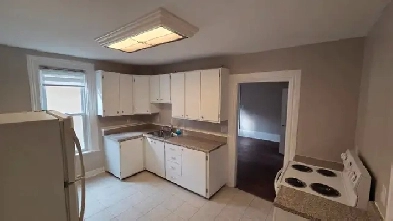 1 Bedroom Eagle Place Image# 1