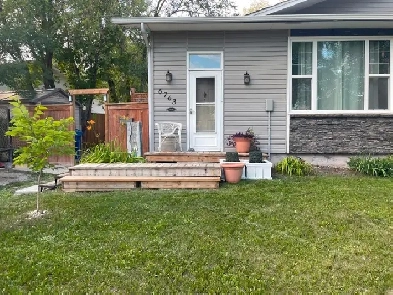 Clean , 2 bedroom apartment charleswood Winnipeg Image# 1