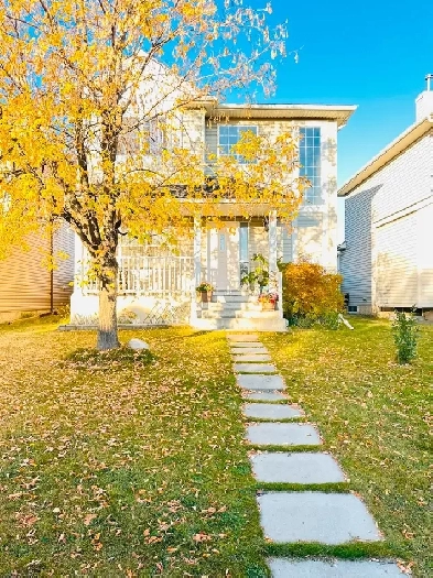 3bedroom2.5bathroom single house Image# 1