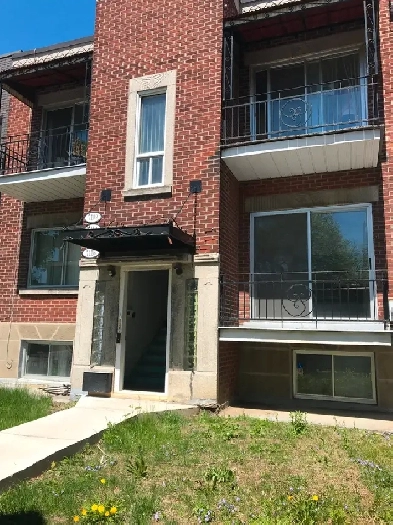 ! CHARMANT 3 1/2 À LOUER 1 125$ - ROSEMONT-LA PETITE-PATRIE ! Image# 1