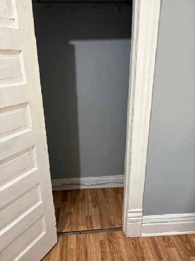Room for rent at 641 Sherbrook Image# 3
