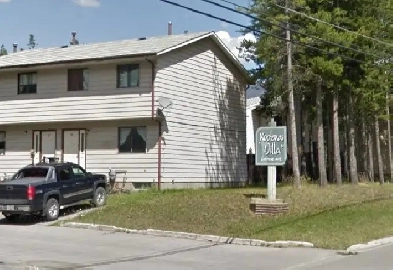 Kootenay Villa – 3 Bedroom Rental Townhouse Image# 14